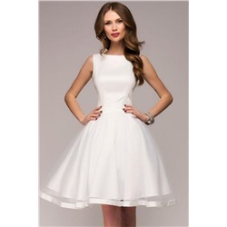 Белое платье с вырезом на спине 44 размера