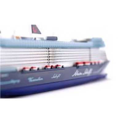 Модель круизного лайнера Siku Mein Schiff 1, 1:1400