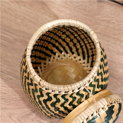 Вазочка с крышкой плетёная, из бамбука 15х15х17 см