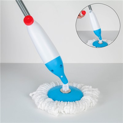 Швабра для мытья пола с распылителем Доляна, насадка из микрофибры 17×17 см, металлическая ручка 129 см, цвет МИКС