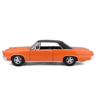 Машинка Maisto Die-Cast 1965 Pontiac GTO, открывающиеся двери, 1:18, цвет оранжевый