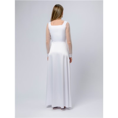 Платье белое длины макси с разрезом на юбке и фатиновыми рукавами